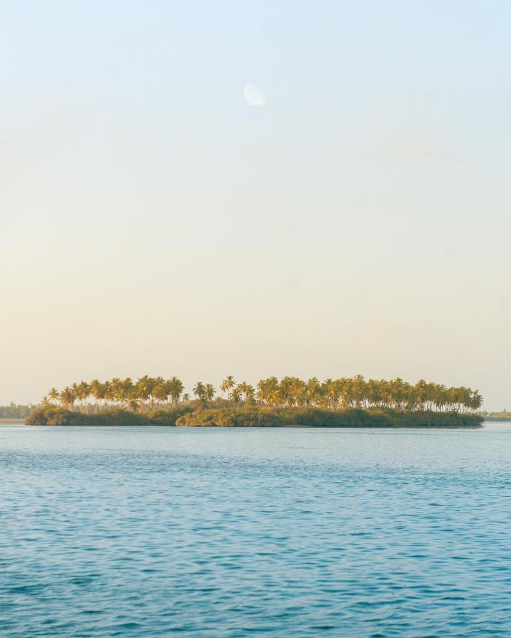 Fiyala Homestay Atoll Addu Extérieur photo